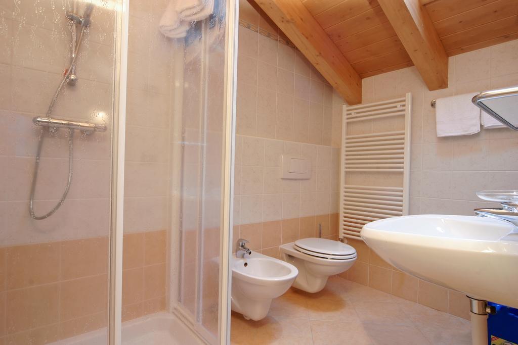 Chalet Li Baita Genny Λιβίνιο Δωμάτιο φωτογραφία