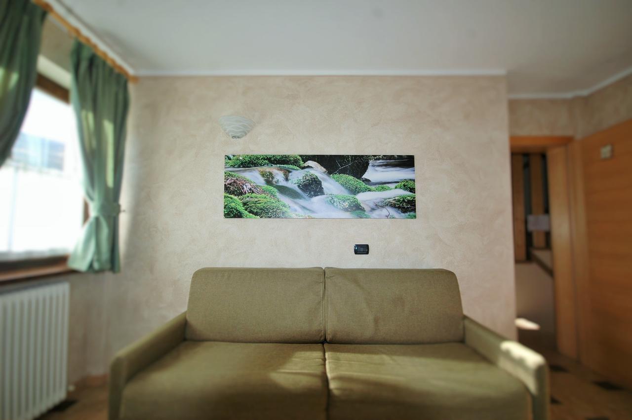 Chalet Li Baita Genny Λιβίνιο Εξωτερικό φωτογραφία