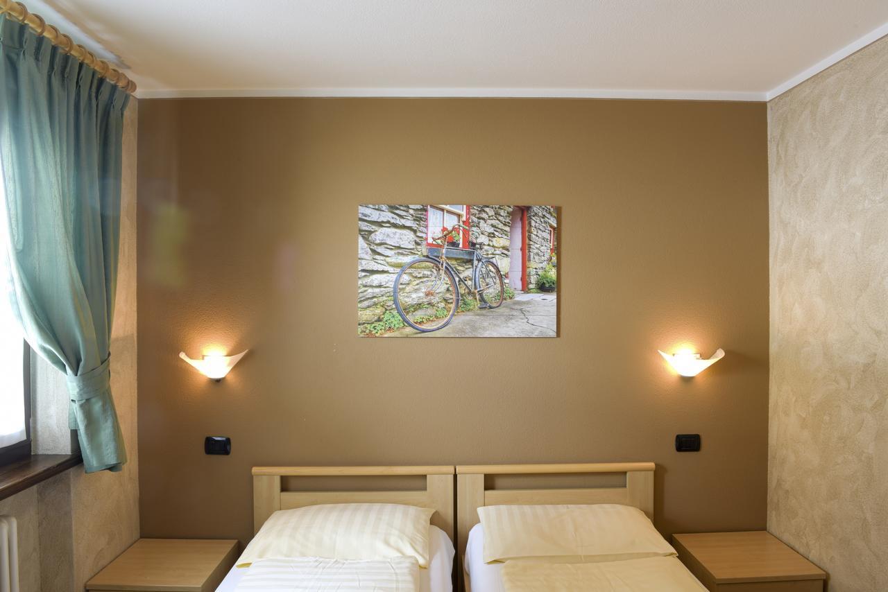Chalet Li Baita Genny Λιβίνιο Εξωτερικό φωτογραφία
